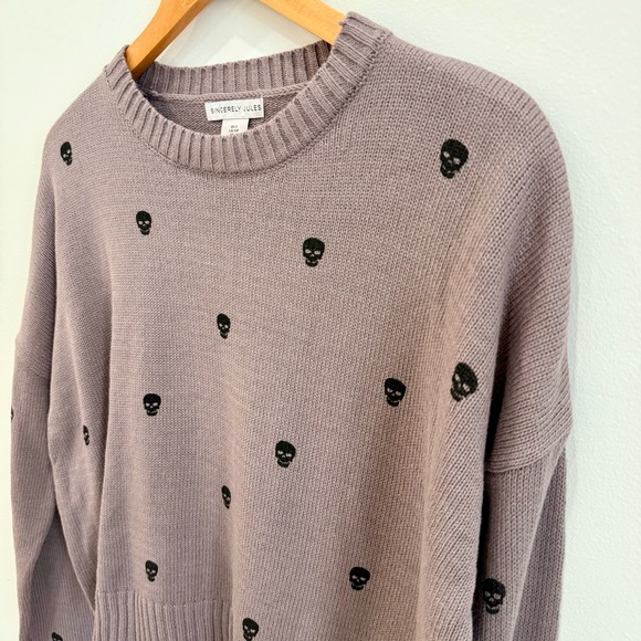 Sincerely Jules mini black skull sweater crew neck small taupe size Small EUC - Picture 1 of 8
